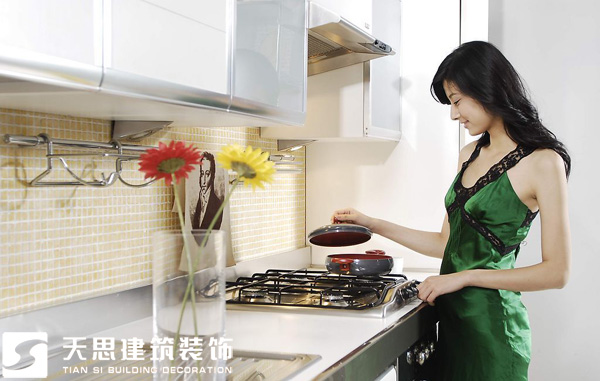 <a href=//csfgw.cn/anli/ target=_blank class=infotextkey>合肥工装</a>公司