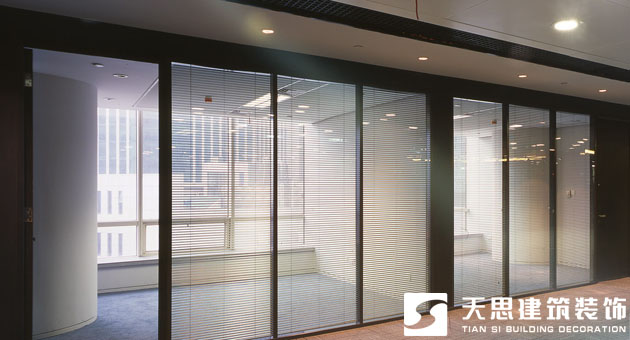 <a href=//csfgw.cn/ target=_blank class=infotextkey>合肥办公室装修</a>玻璃